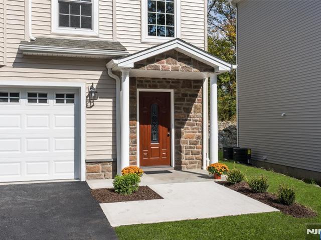 Townhouse for sale in Passaic, New Jersey