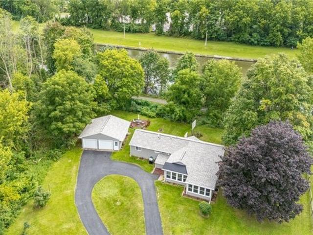 House for sale in Macedon, New York