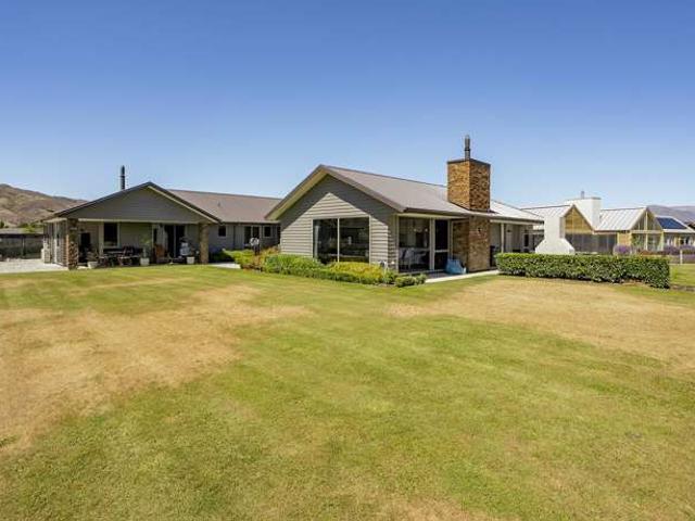 House for sale in Otakou