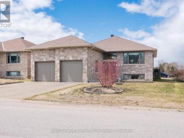 House for sale in North Bay, Ontario