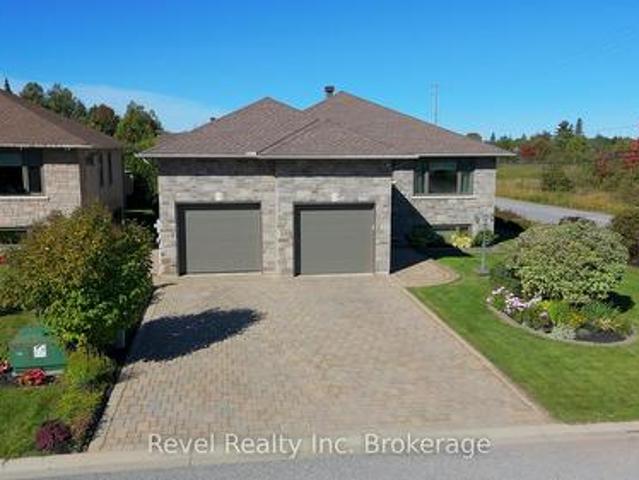 House for sale in North Bay, Northeastern Ontario