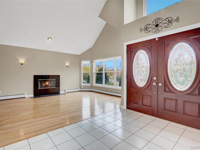 House for sale in Smithtown, New York