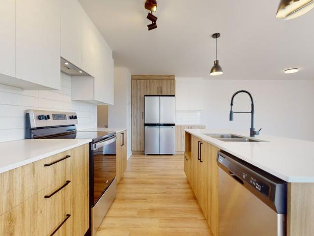 Apartment for rent in Saint-Jérôme, Laurentides