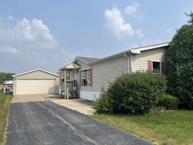 House for sale in Beecher, Illinois
