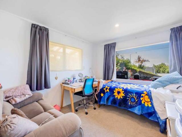 House for sale in Wairau Valley
