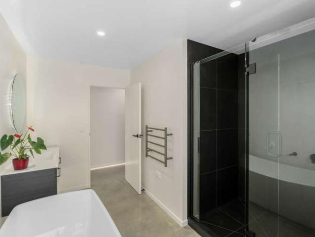 House for sale in Otakou