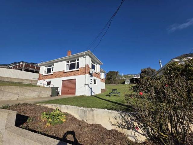 House for sale in Otakou