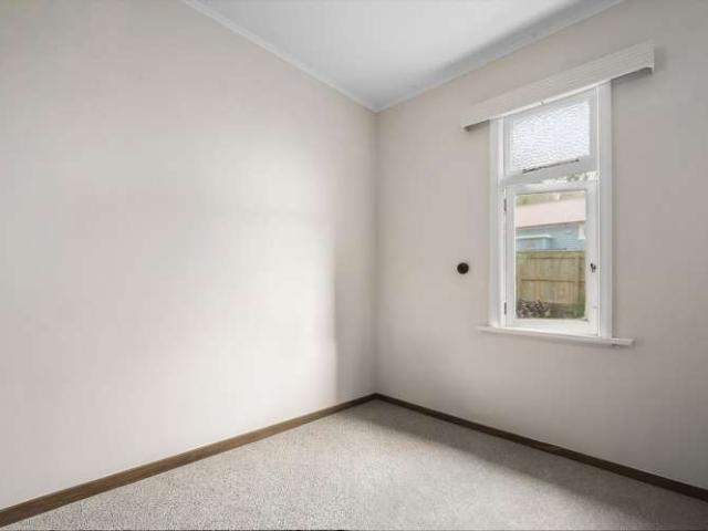 House for sale in Days Bay, Wellington