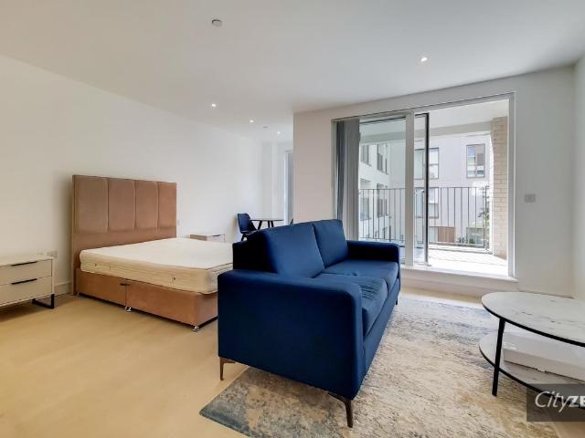 Studio for rent in Brondesbury Park, Greater London