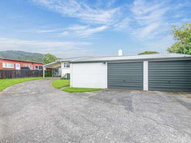 House for sale in Days Bay, Wellington
