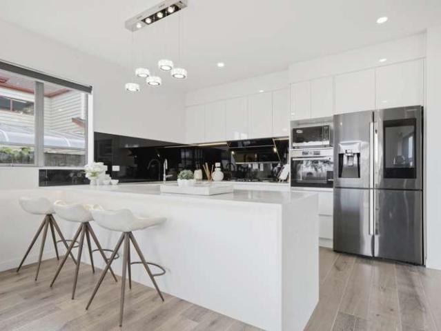 House for sale in Paremoremo