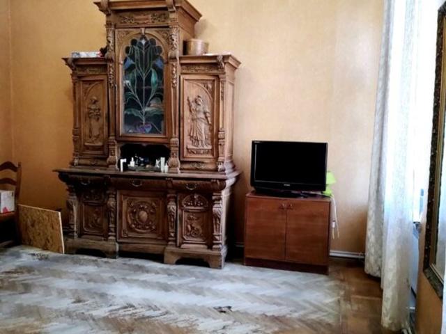Квартира продажа в Великодолинском, Днепропетровской области