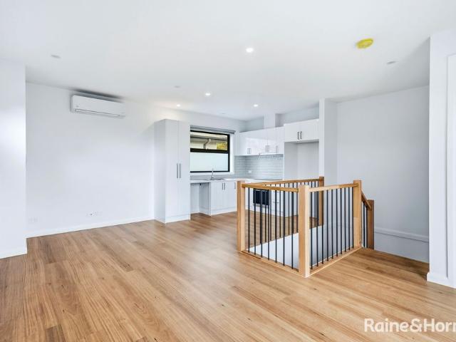 Townhouse for rent in Camerons Creek, Victoria