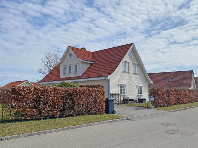 Hus til leje i Frederiksværk, Brøndby