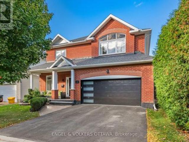 House for sale in Barrhaven East, Ottawa