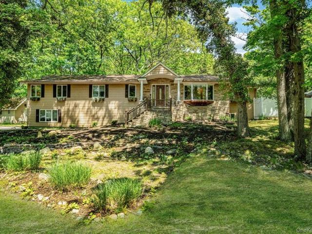 House for sale in Centereach, New York