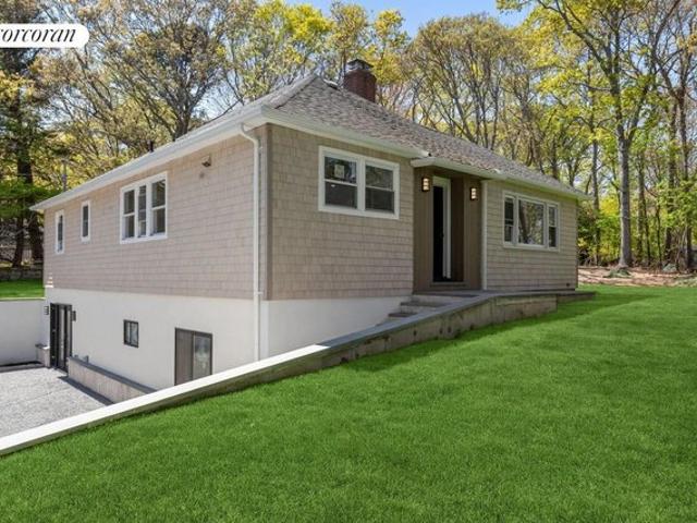 House for sale in Wainscott, New York