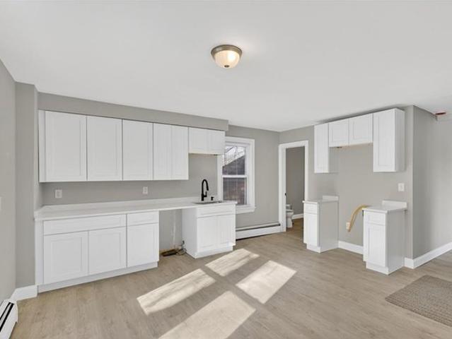 House for sale in Lincoln, Rhode Island