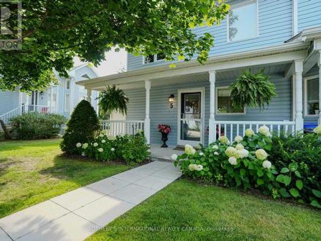 Townhouse for rent in Collingwood
