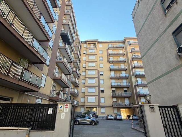 Appartamento in affitto a Quartiere Matteotti, Palermo