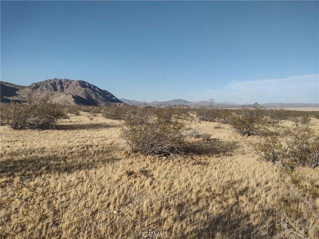 Land for sale in Lucerne Valley, California