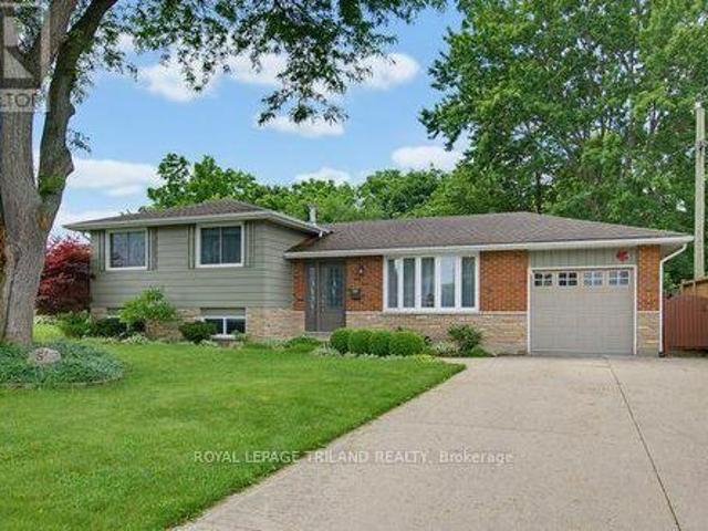 House for sale in St. Thomas, Ontario
