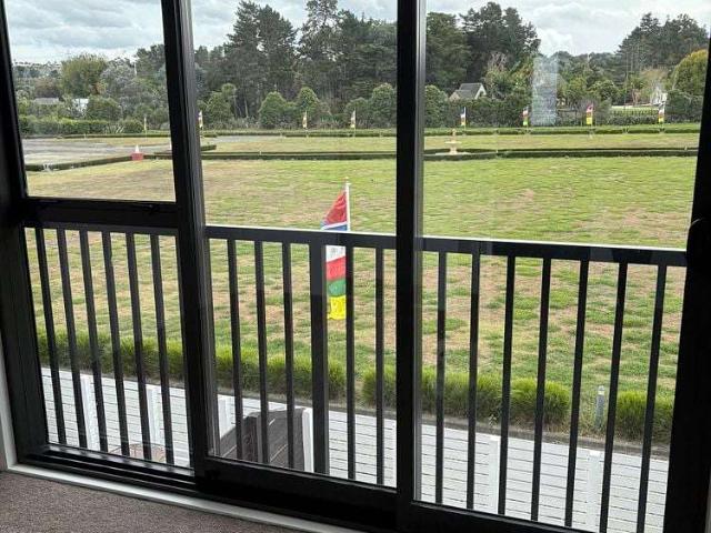 Townhouse for rent in Awhitu