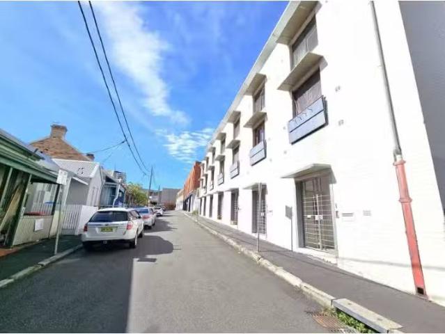 Condo for rent in Sydney, New South Wales