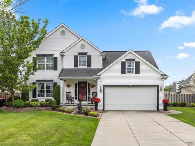 House for sale in Bowmansville, New York