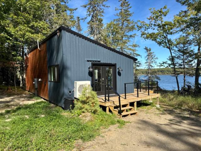 Room for rent in Waldo, Maine