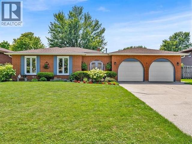 House for sale in Kingsville, Ontario
