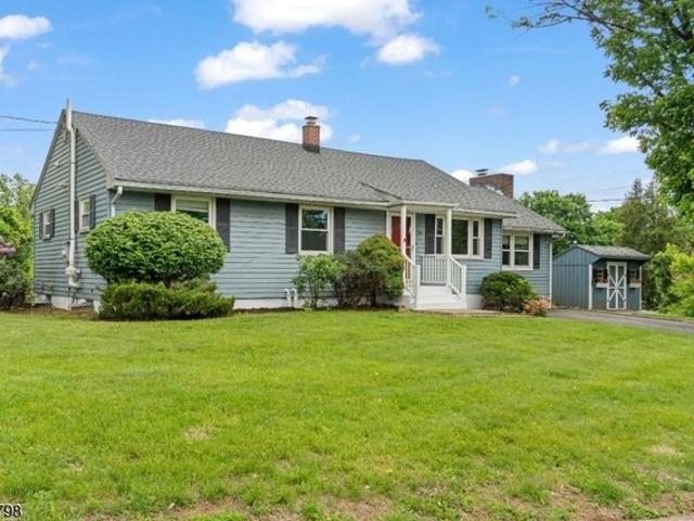 House for sale in Piscataway, New Jersey