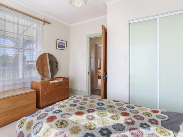House for sale in Chaslands, Canterbury