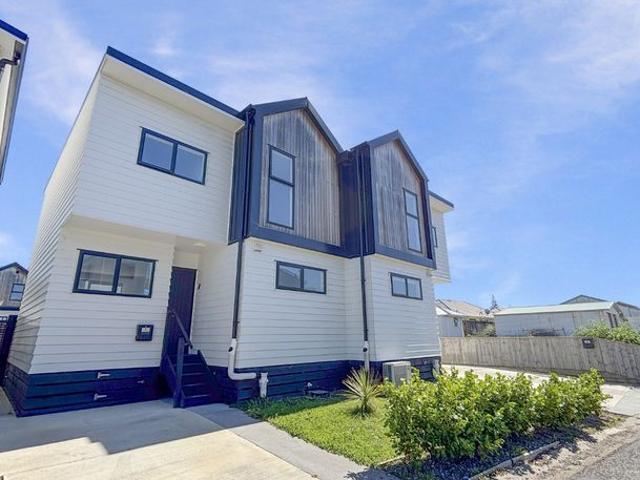 House for rent in Tītahi Bay, Porirua