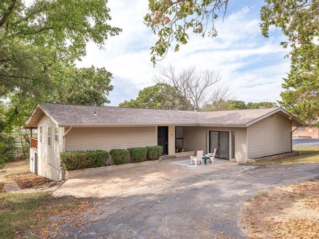 House for sale in Kimberling City, Stone County