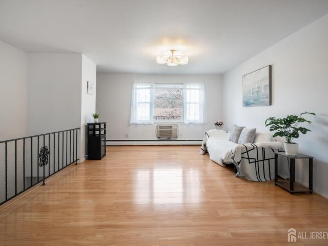 Property for sale in Edison, New Jersey