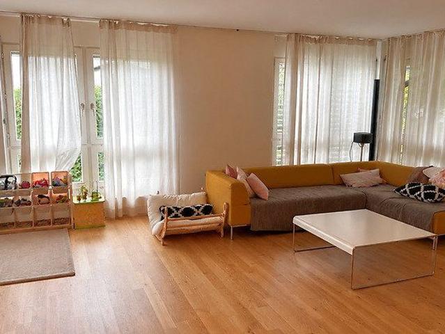 Apartment mieten in Rüti, Rüschlikon