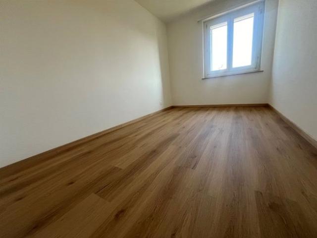 Haus mieten in Einigen, Zürich