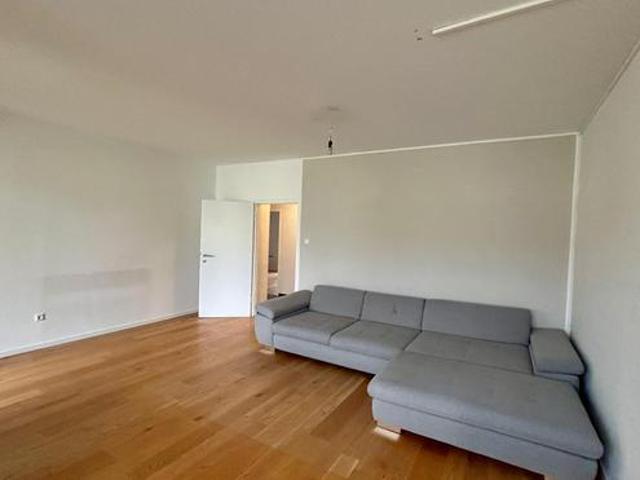 Etagenwohnung mieten in Wiener Neudorf