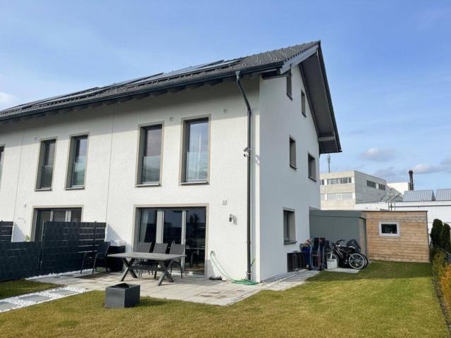 Haus mieten in Bürmoos, Salzburg