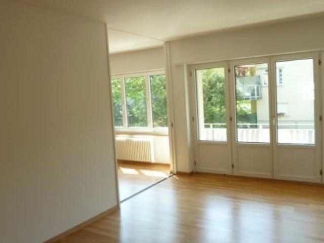 Apartment mieten in Einigen, Zürich