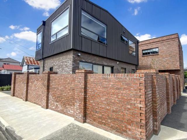 Apartment for rent in Days Bay, Wellington