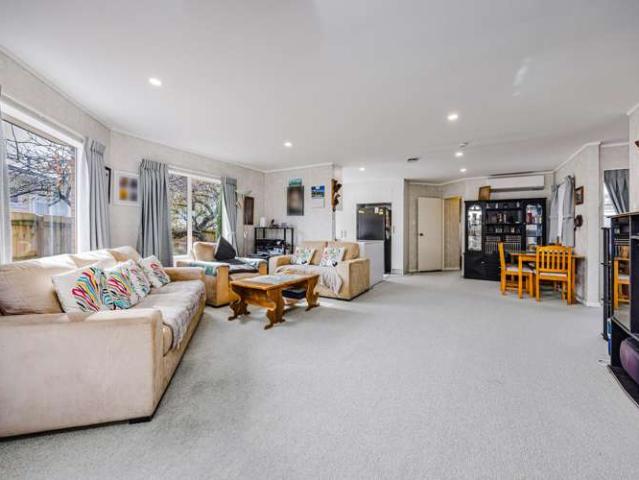 House for sale in Blockhouse Bay