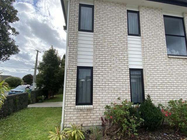 House for rent in Owhata, Oroua County