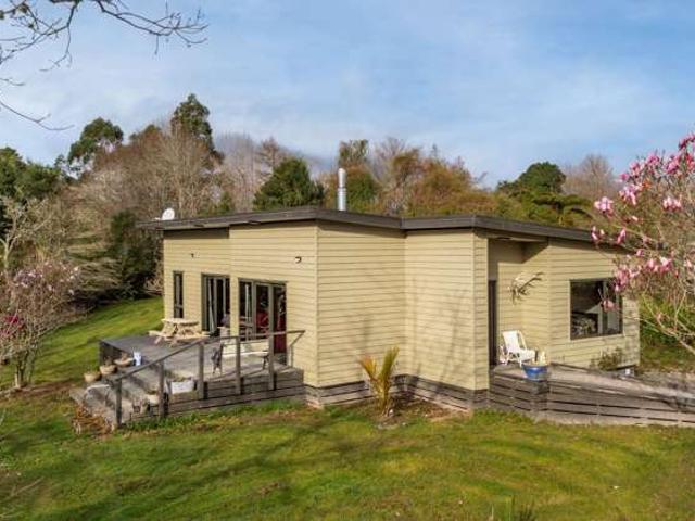 House for sale in Fairdown, West Coast