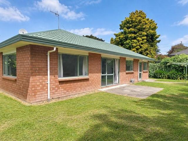 House for rent in Paraparaumu Beach, Wellington