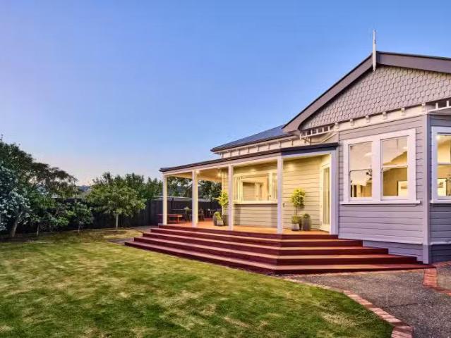 House for sale in Days Bay, Wellington