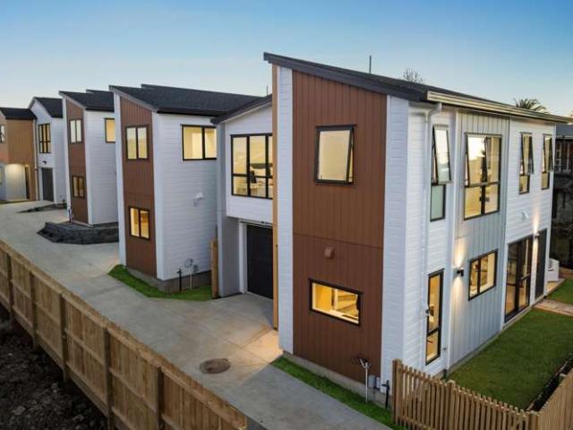 Townhouse for sale in Howick, Oroua County