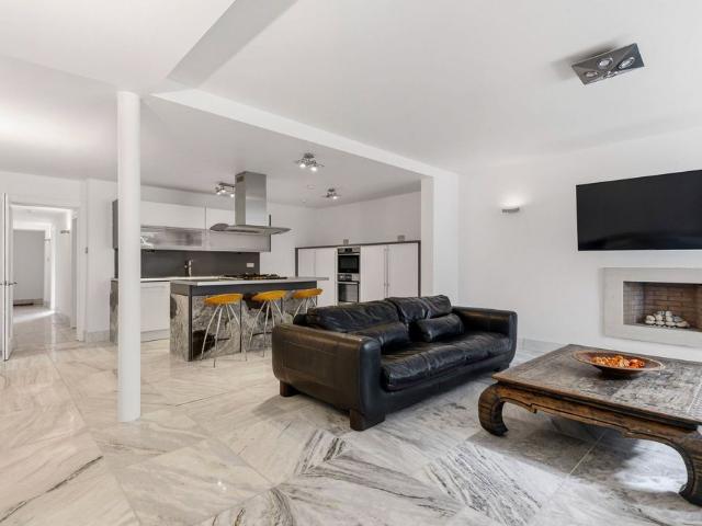 Apartment for rent in Moray Feu, New Town