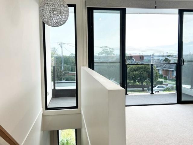 Townhouse for rent in Black Rock, Melbourne